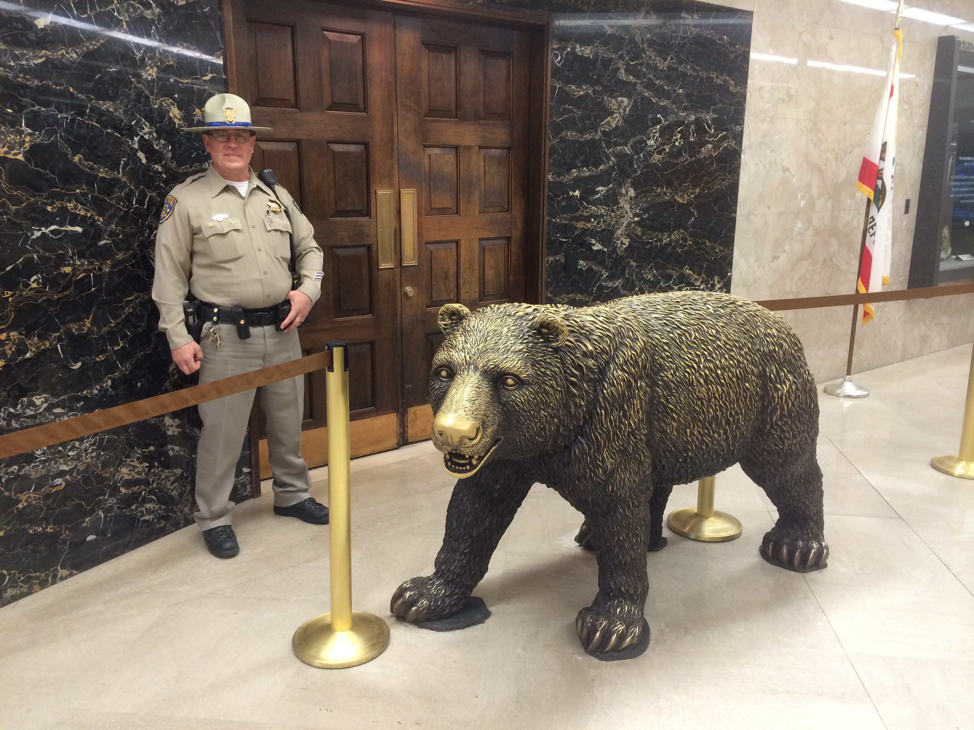 The bear statue outside the governor's office is awesome!!!